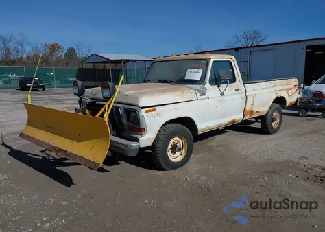 1979 Ford F-250 из США, поврежденный, VIN F26HUEC0584